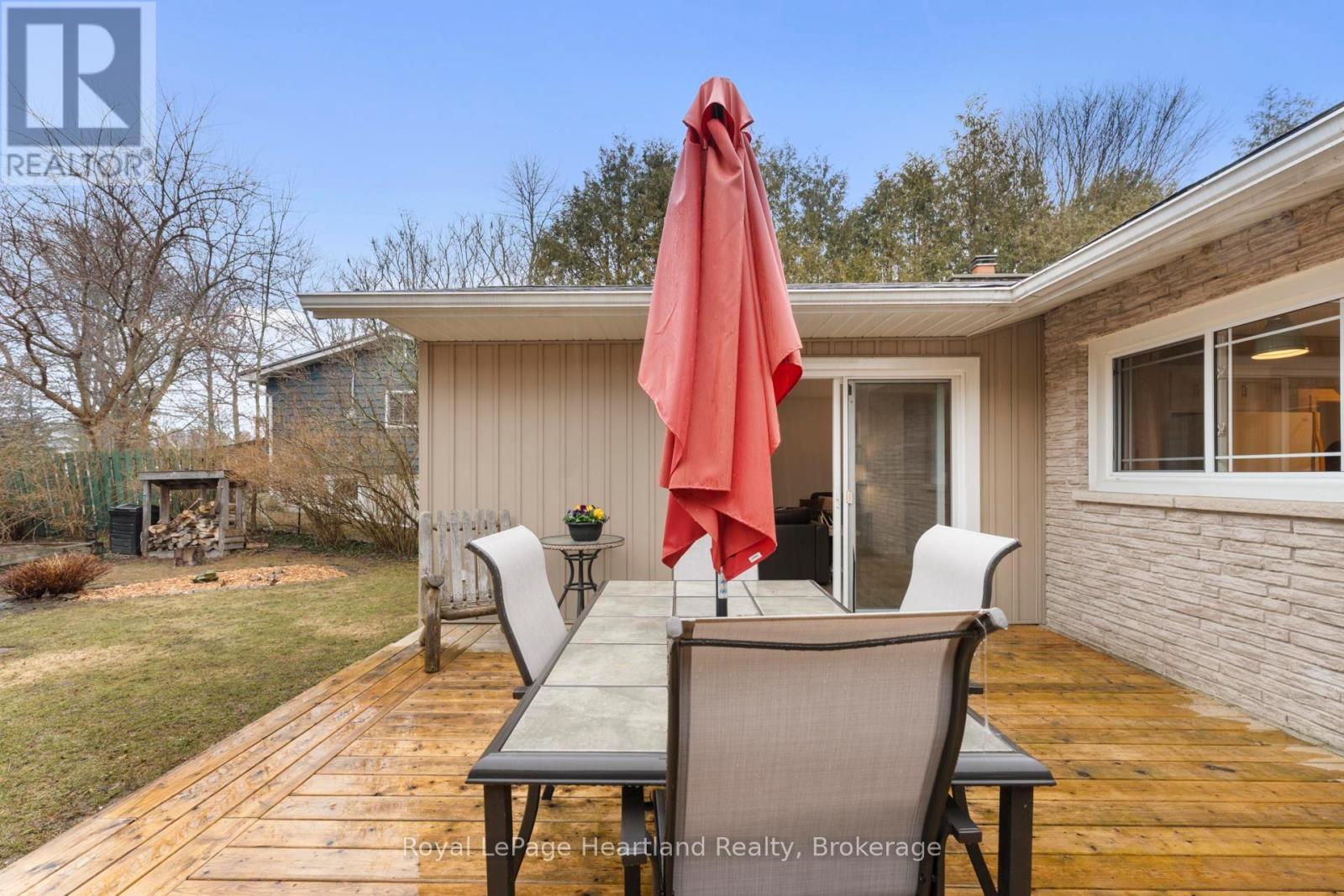 209 Cedar Close, Huron-Kinloss, Ontario  N2Z 2X3 - Photo 32 - X12939390