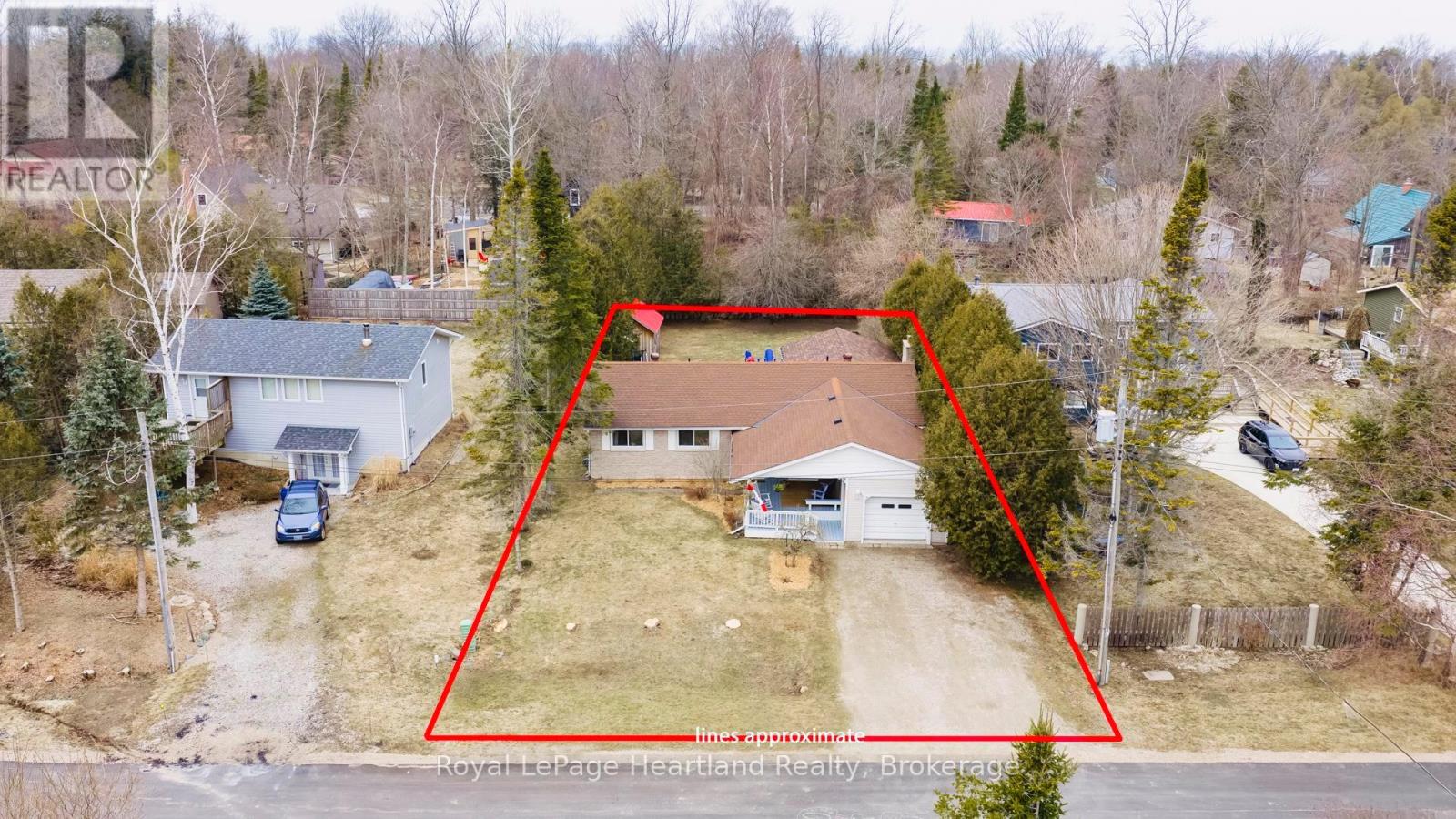 209 Cedar Close, Huron-Kinloss, Ontario  N2Z 2X3 - Photo 36 - X12939390