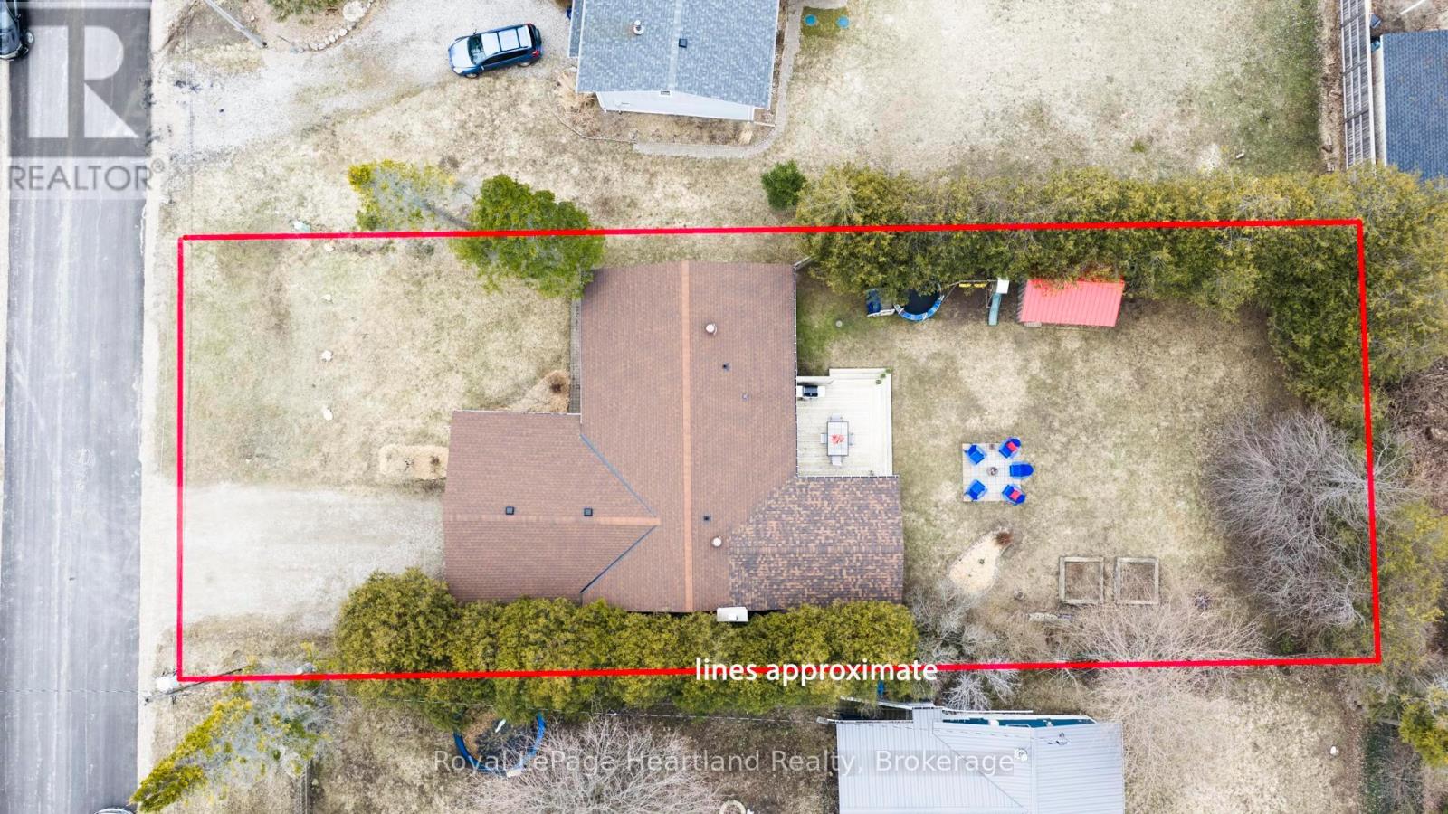 209 Cedar Close, Huron-Kinloss, Ontario  N2Z 2X3 - Photo 37 - X12939390