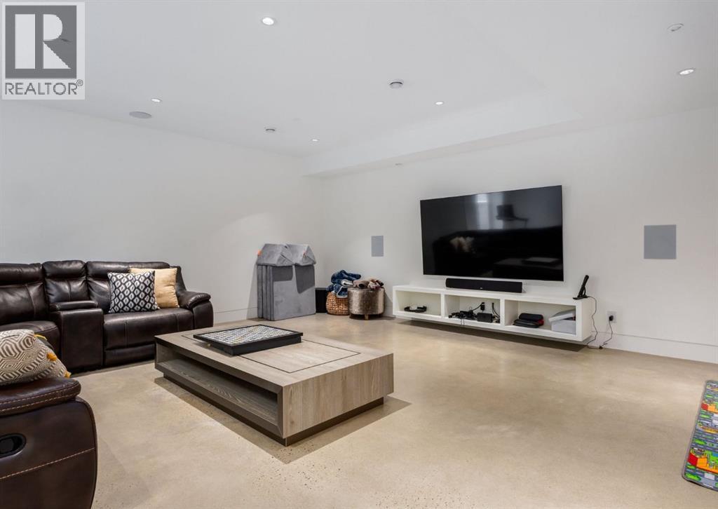 106 Pumpridge Place Sw, Calgary, Alberta  T2V 5E7 - Photo 42 - A2292405