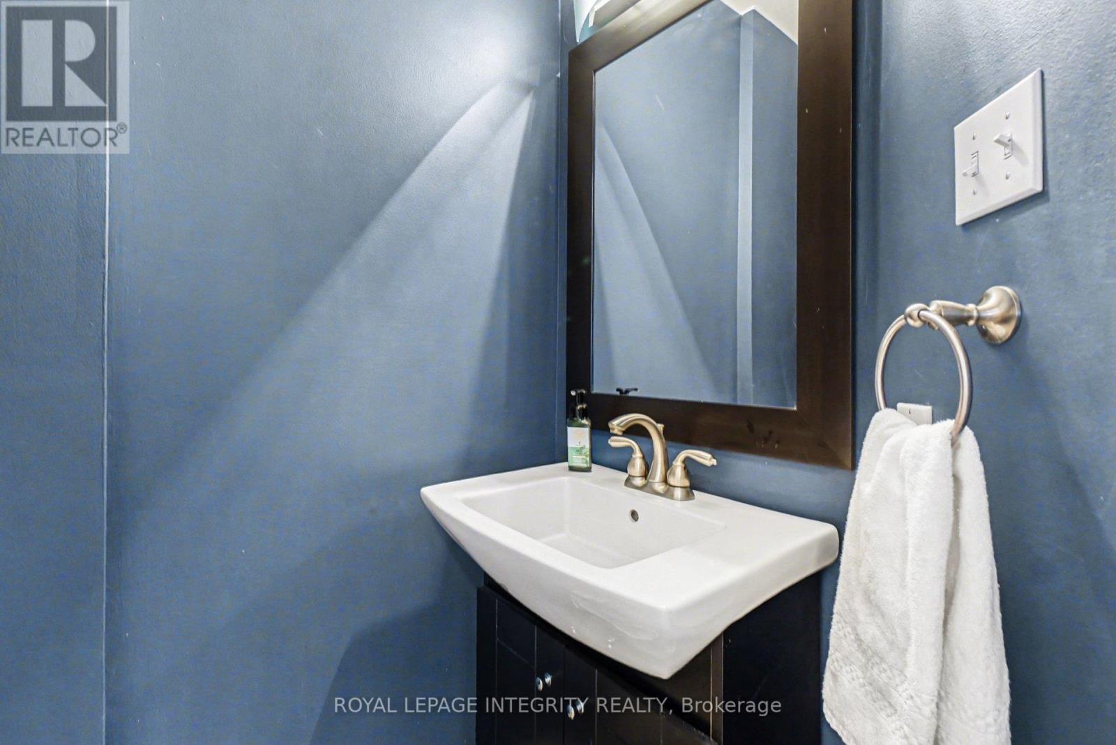 52 Blackdome Crescent, Ottawa, Ontario  K2T 1A9 - Photo 18 - X12938702