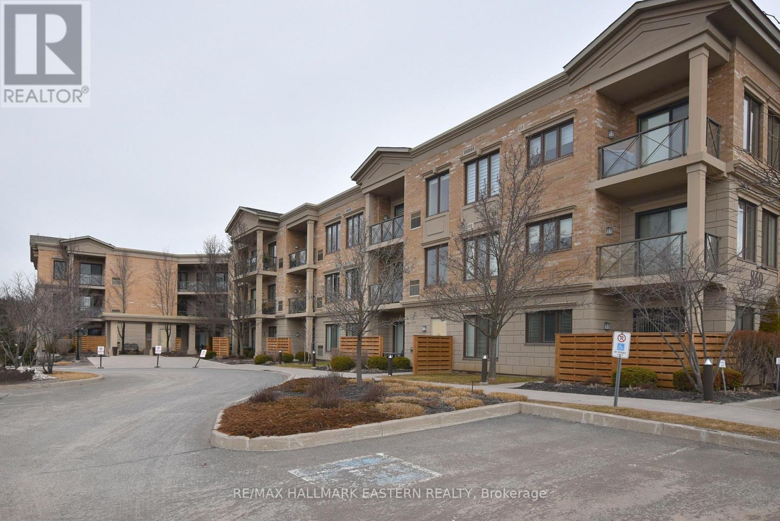 Ph10 - 869 Clonsilla Avenue, Peterborough, Ontario  K9J 0B7 - Photo 2 - X12939286