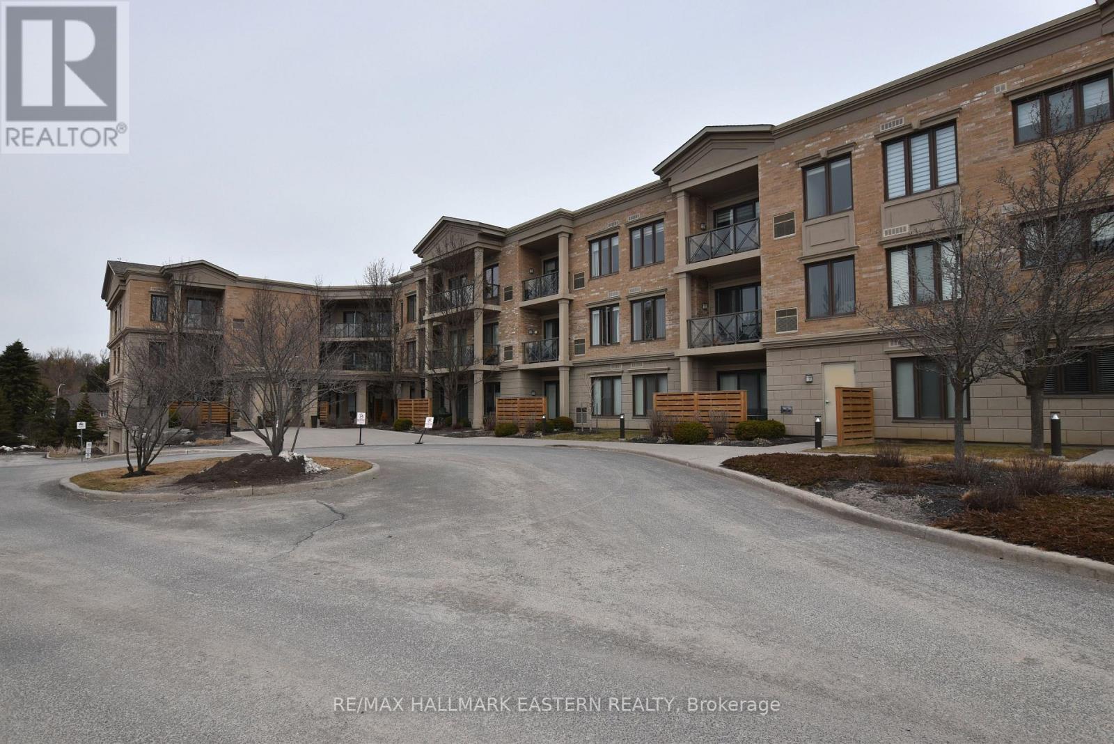 Ph10 - 869 Clonsilla Avenue, Peterborough, Ontario  K9J 0B7 - Photo 3 - X12939286