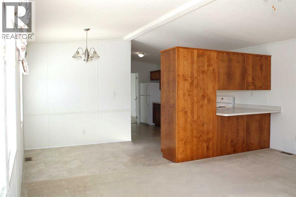 20 Noblefern Way, Sundre, Alberta  T0M 1X0 - Photo 6 - A2269219