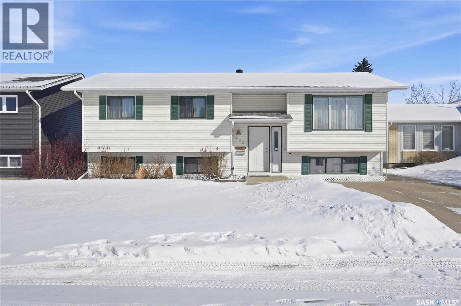 425 5th Street S, Martensville, Saskatchewan  S0K 2T0 - Photo 50 - SK031641