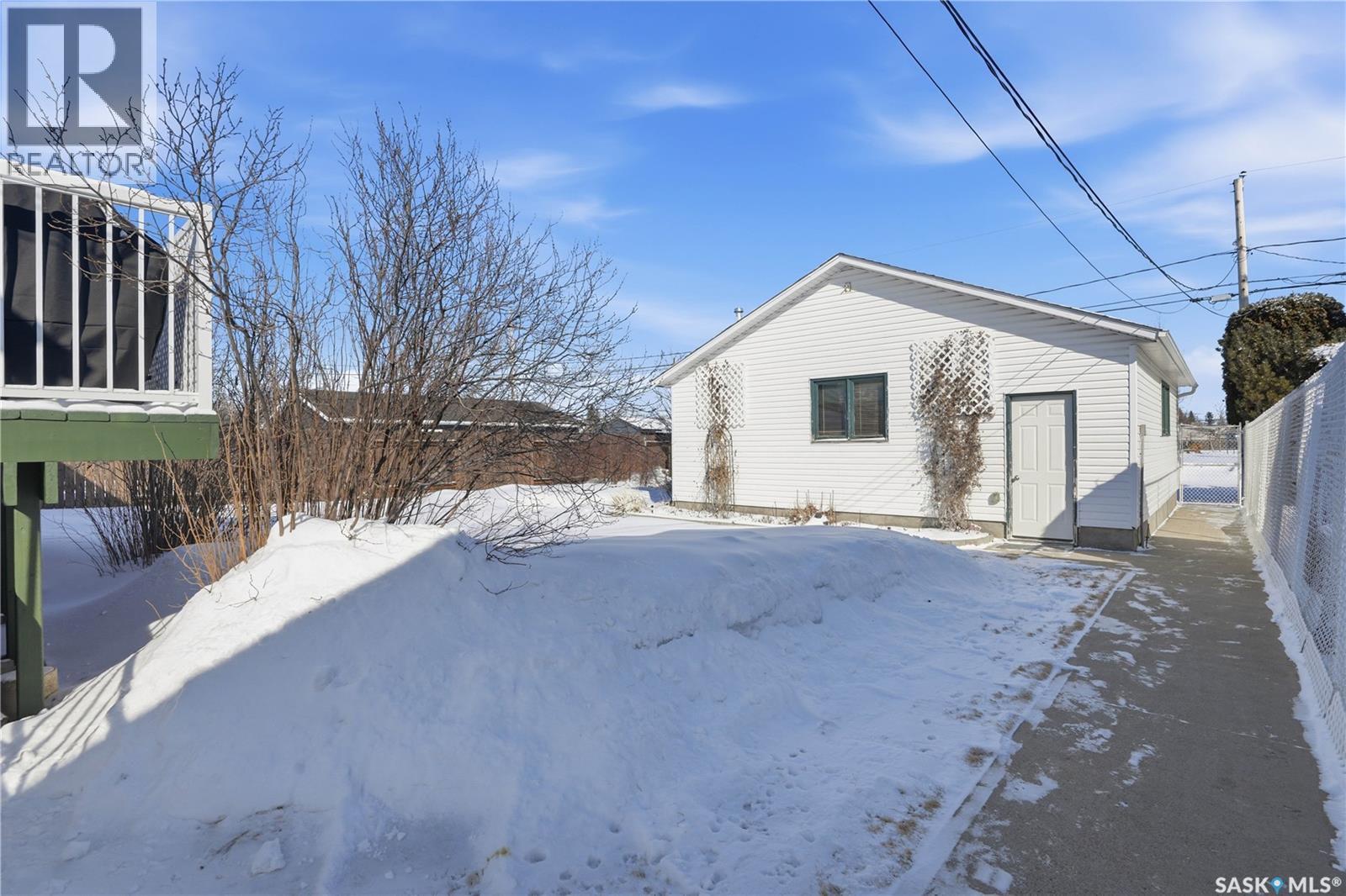 425 5th Street S, Martensville, Saskatchewan  S0K 2T0 - Photo 44 - SK031641