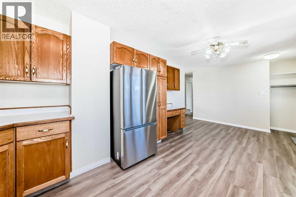 5208 40 Street, Innisfail, Alberta  T4G 1G9 - Photo 4 - A2296718