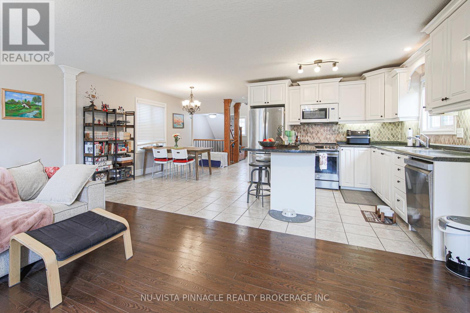 Photo 20 of 37 for 1908 Coronation Drive