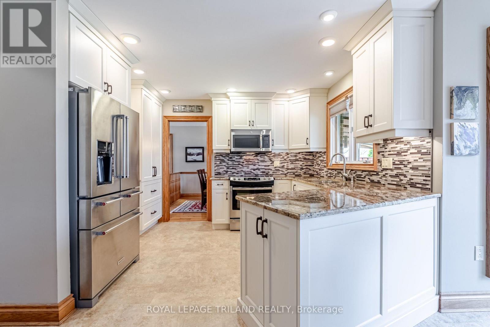 28 Sinclair Crescent, Aylmer, Ontario  N5H 3B7 - Photo 12 - X12939398