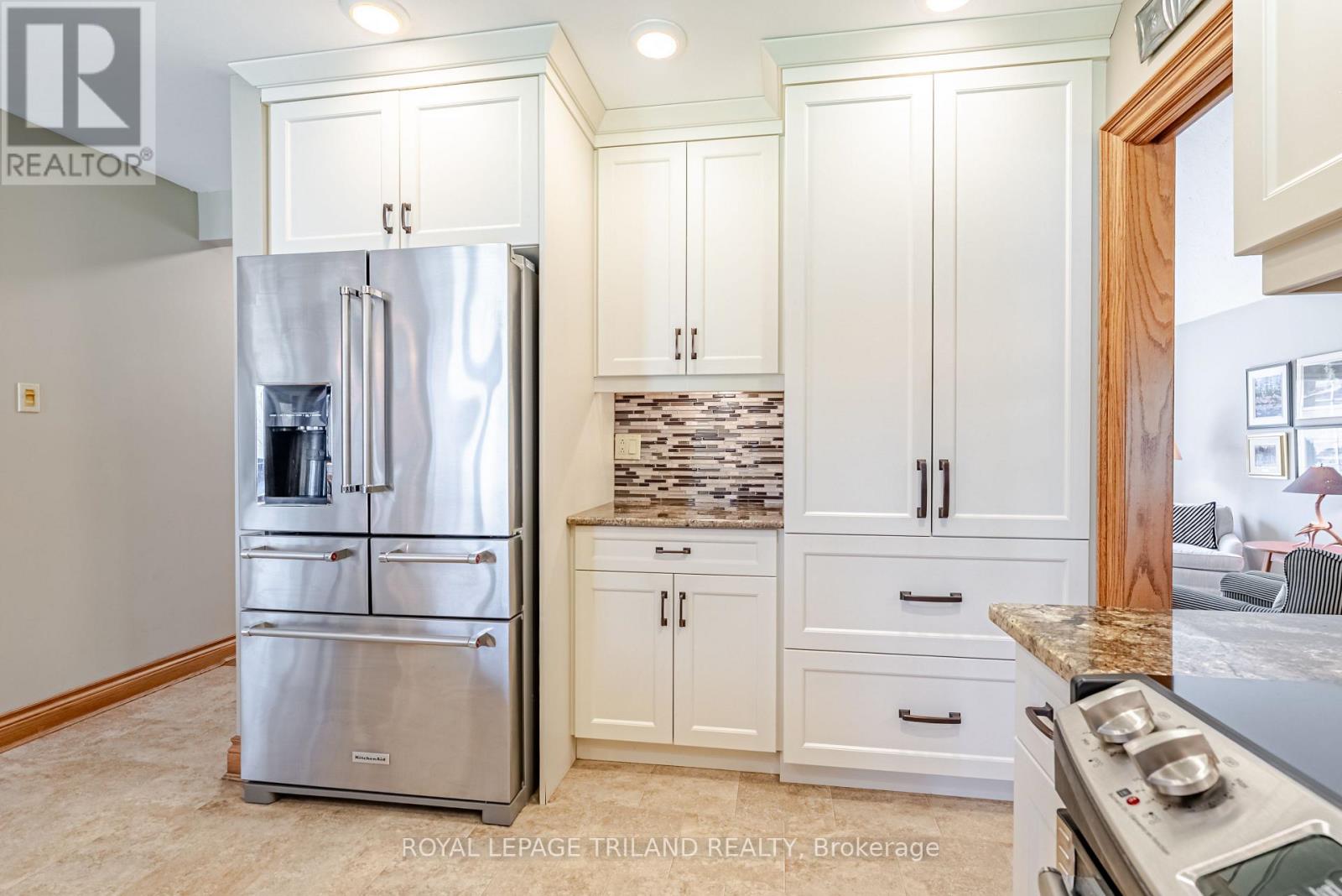 28 Sinclair Crescent, Aylmer, Ontario  N5H 3B7 - Photo 14 - X12939398