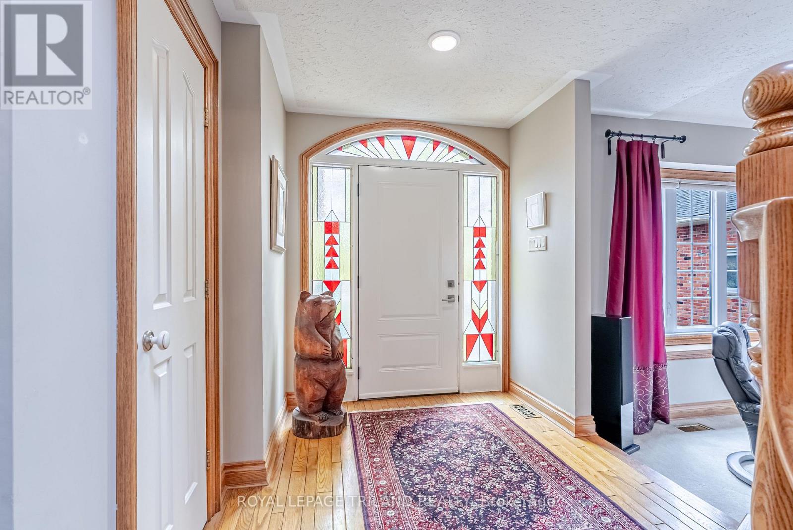 28 Sinclair Crescent, Aylmer, Ontario  N5H 3B7 - Photo 4 - X12939398