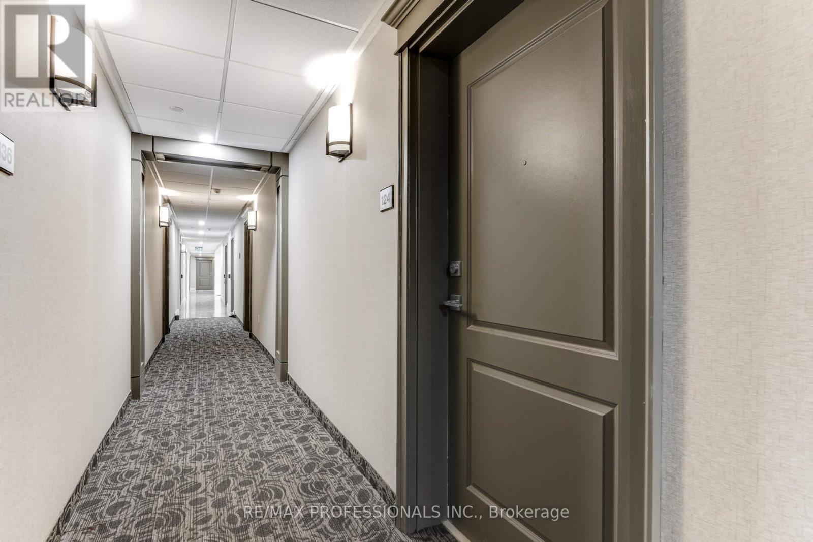 124 - 101 Shoreview Place, Hamilton, Ontario  L8E 0K2 - Photo 10 - X12885582