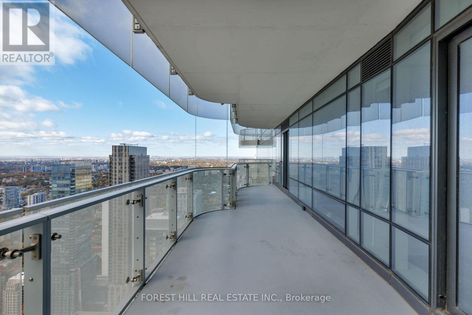 6805 - 1 Bloor Street E, Toronto, Ontario  M4W 0A8 - Photo 17 - C12939290