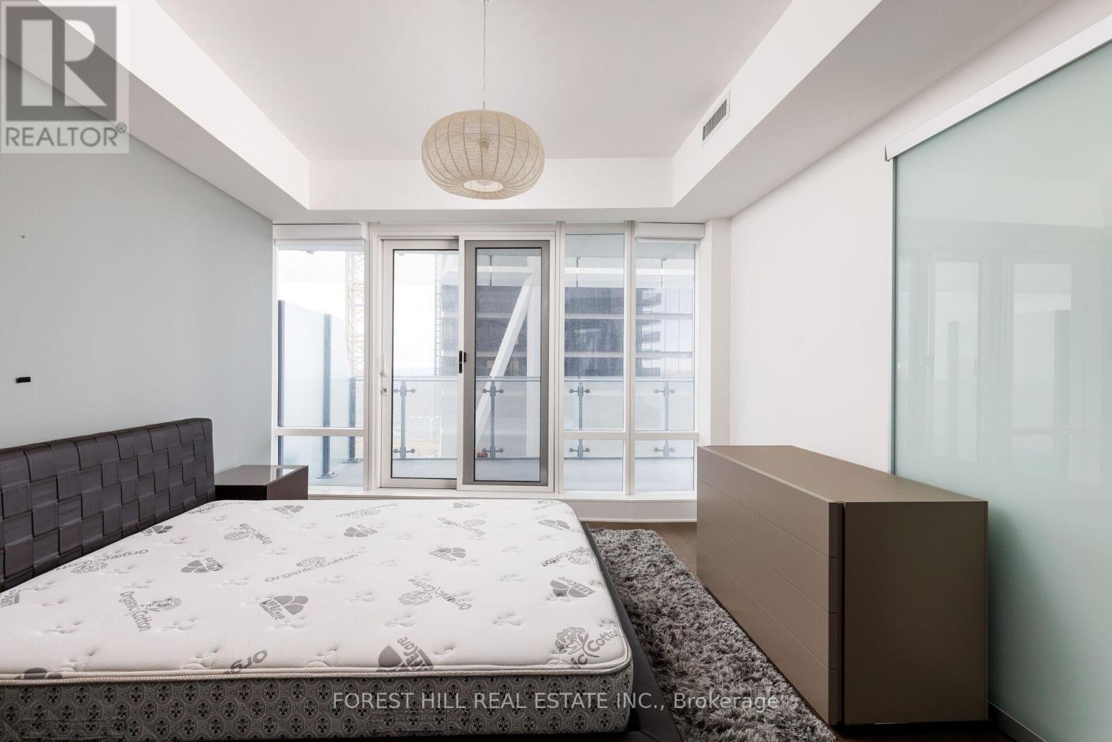 6805 - 1 Bloor Street E, Toronto, Ontario  M4W 0A8 - Photo 29 - C12939290