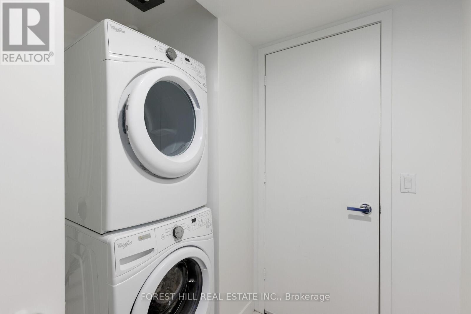 6805 - 1 Bloor Street E, Toronto, Ontario  M4W 0A8 - Photo 43 - C12939290