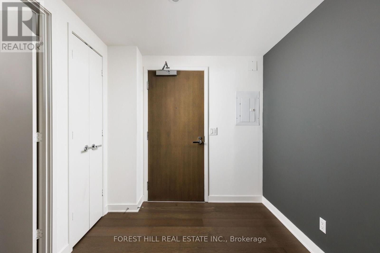 6805 - 1 Bloor Street E, Toronto, Ontario  M4W 0A8 - Photo 7 - C12939290