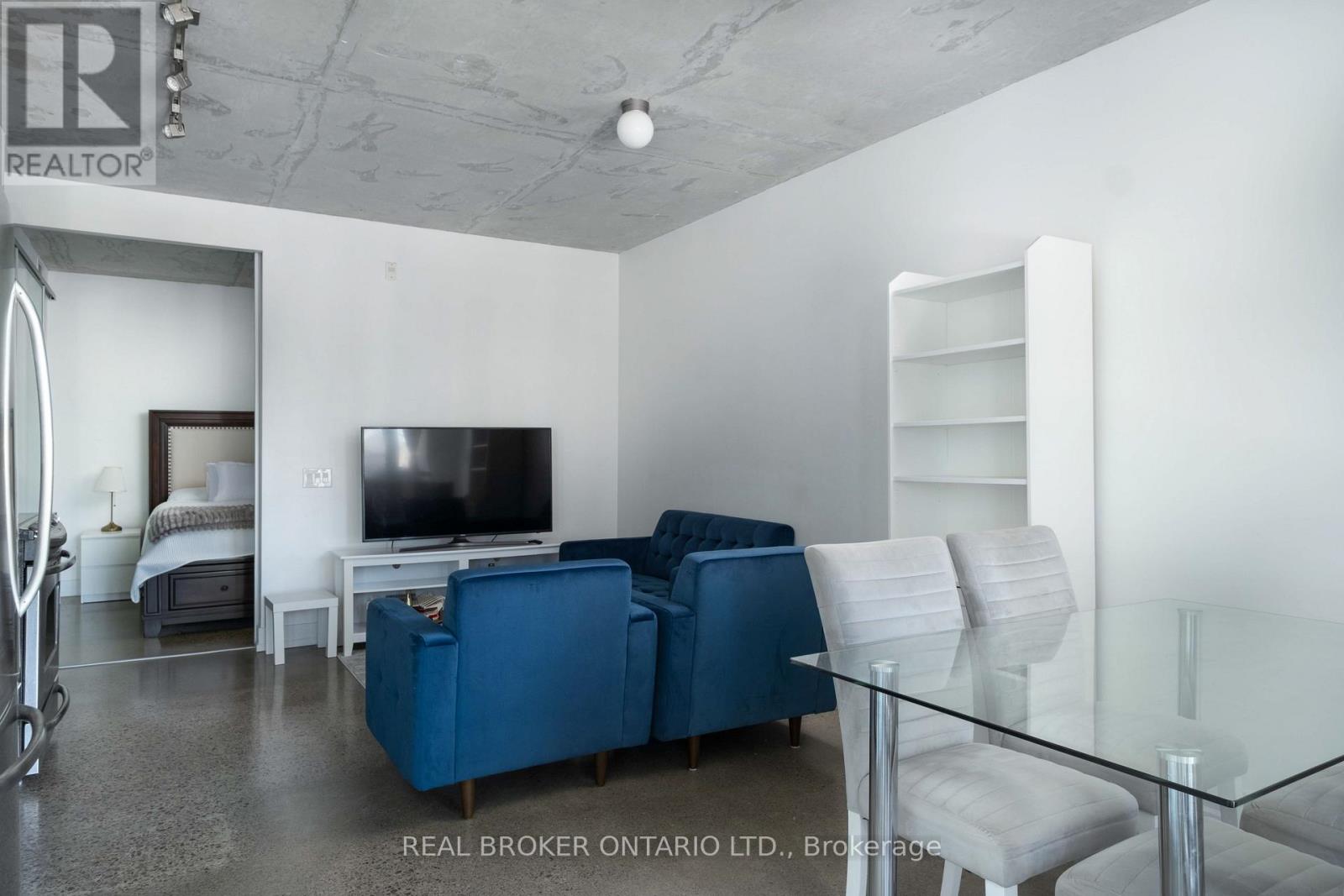 203 - 2 Gladstone Avenue, Toronto, Ontario  M6J 0B2 - Photo 7 - C12939352