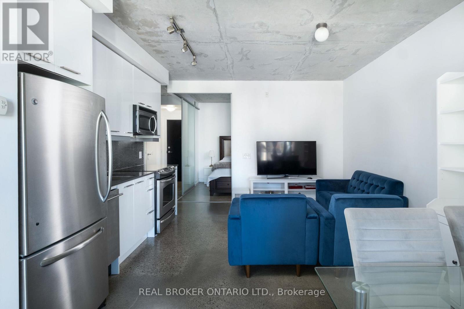 203 - 2 Gladstone Avenue, Toronto, Ontario  M6J 0B2 - Photo 8 - C12939352