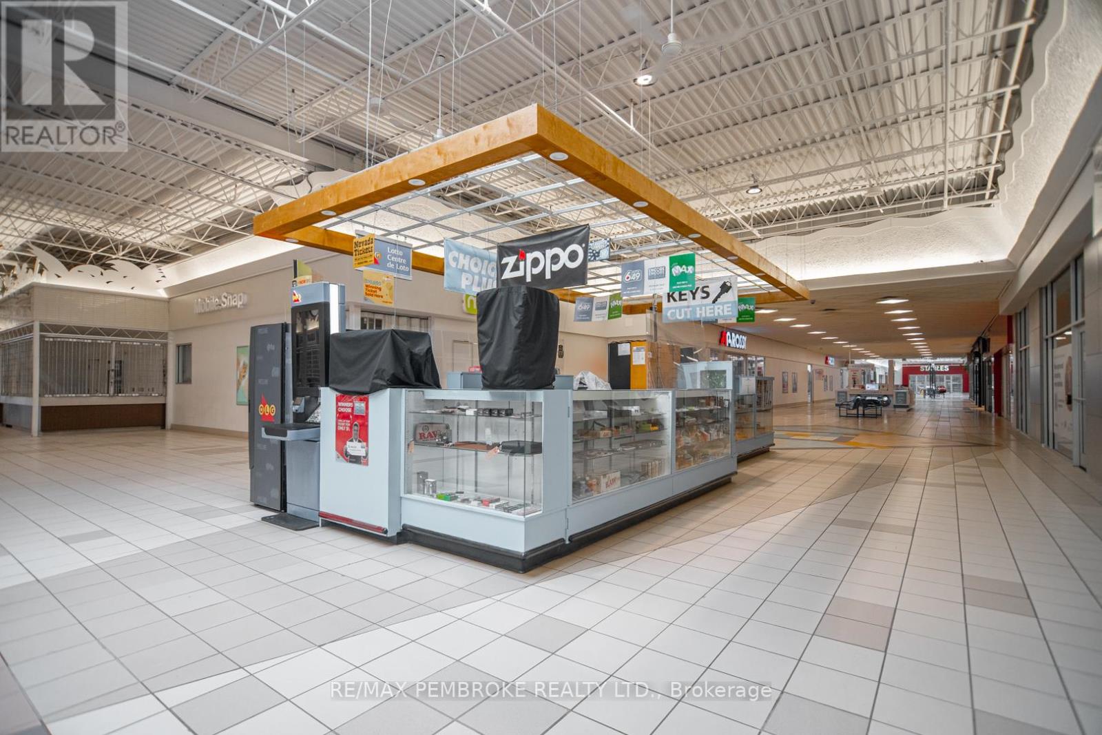 1100 PEMBROKE STREET E, Pembroke, Ontario