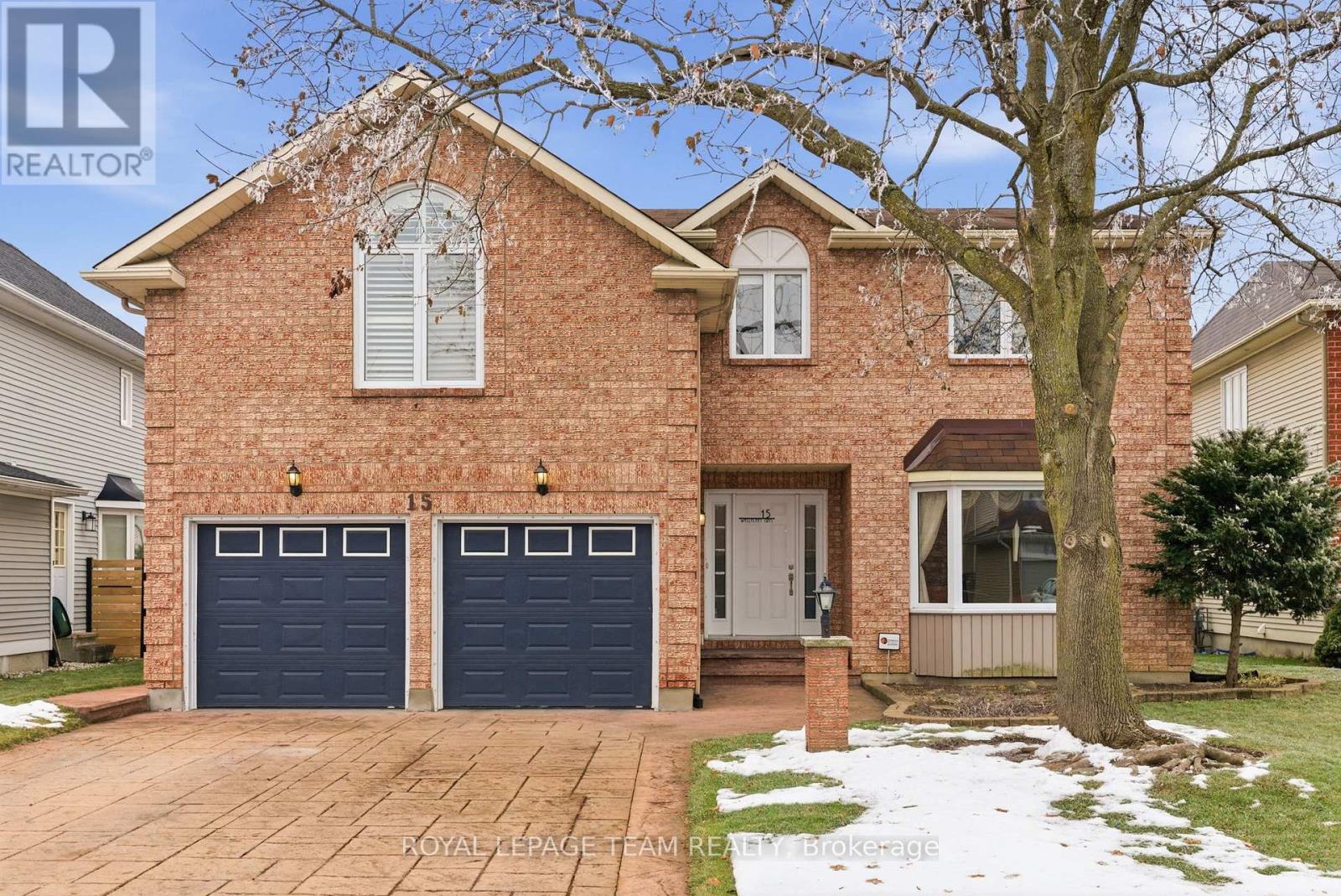 15 WELLFLEET CRESCENT, Ottawa, Ontario