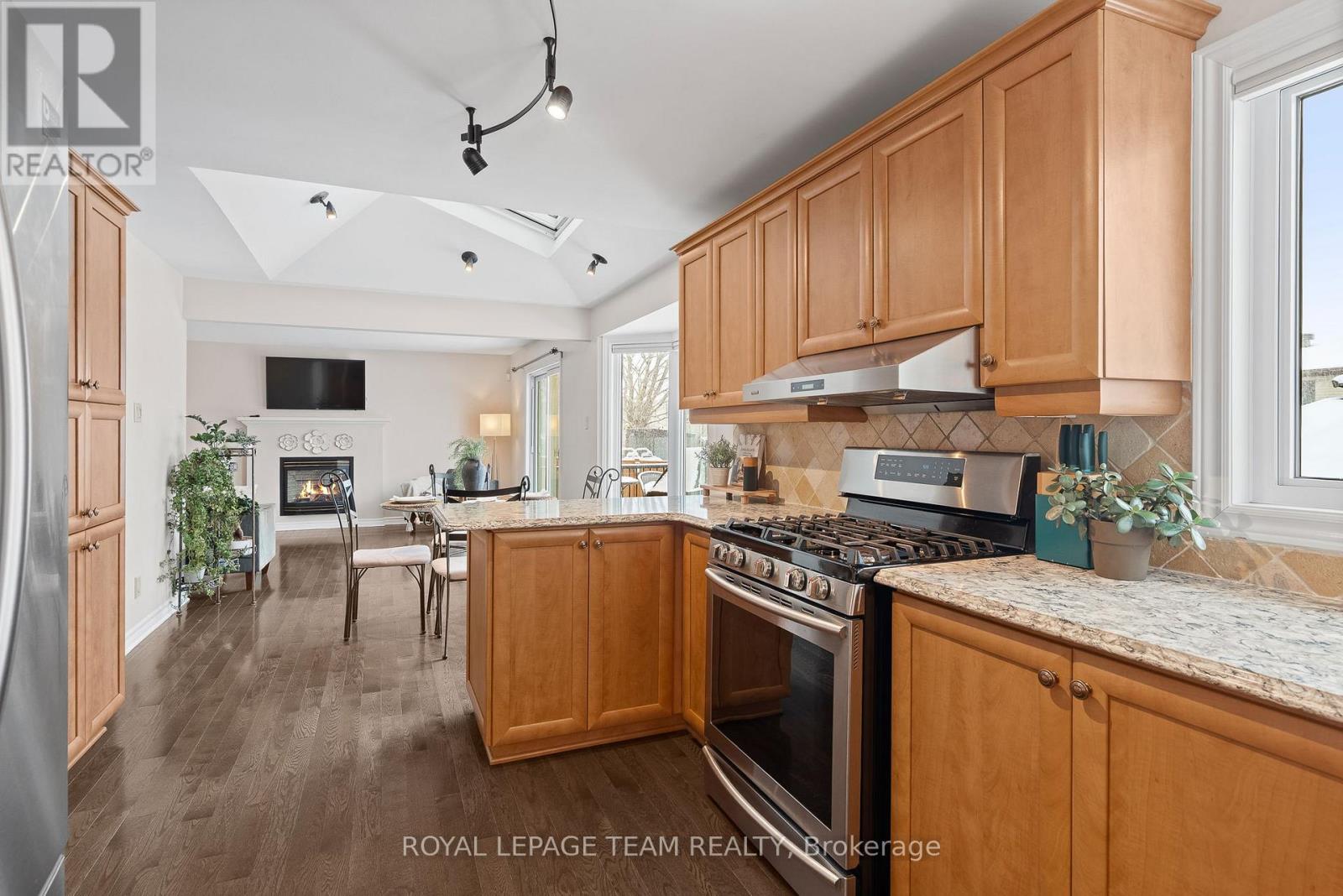 15 Wellfleet Crescent, Ottawa, Ontario  K2J 2Y3 - Photo 11 - X12939362