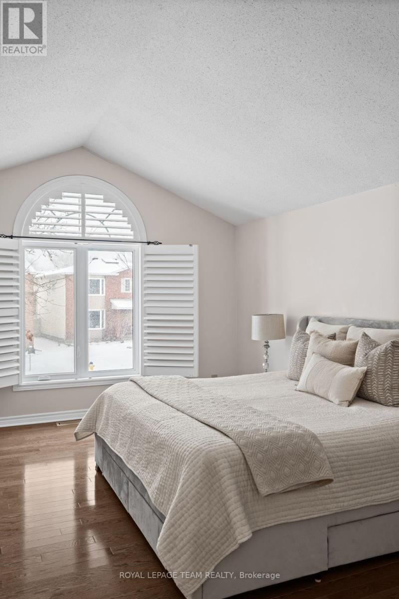 15 Wellfleet Crescent, Ottawa, Ontario  K2J 2Y3 - Photo 22 - X12939362