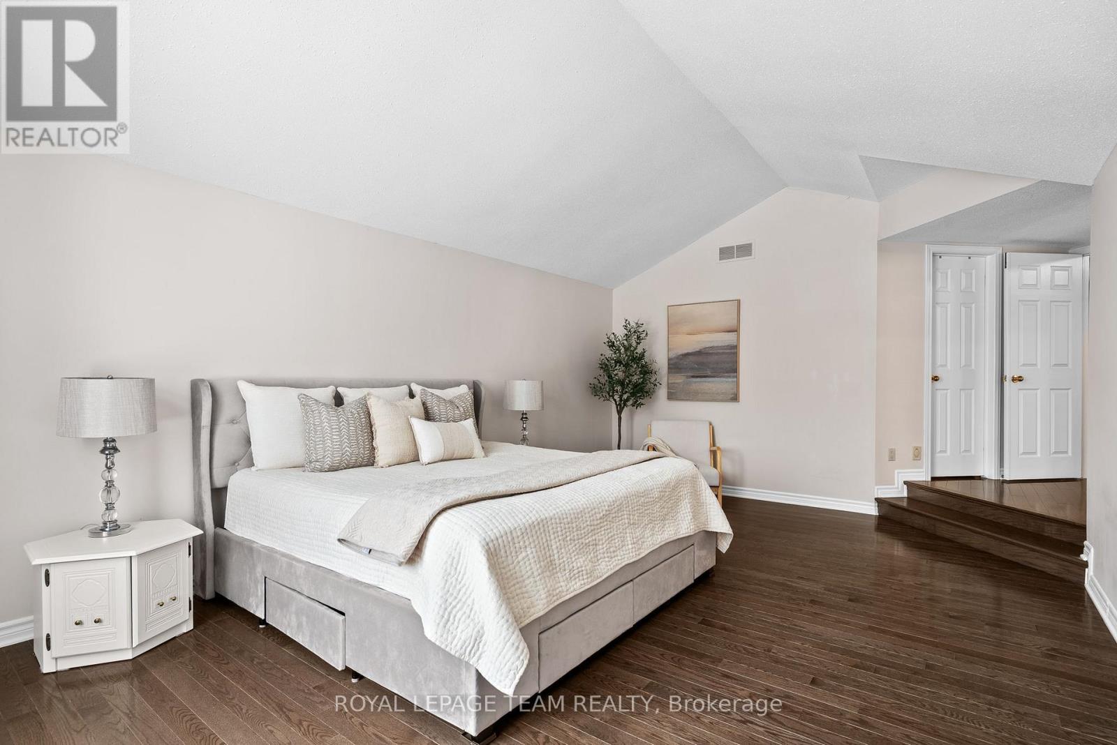 15 Wellfleet Crescent, Ottawa, Ontario  K2J 2Y3 - Photo 23 - X12939362