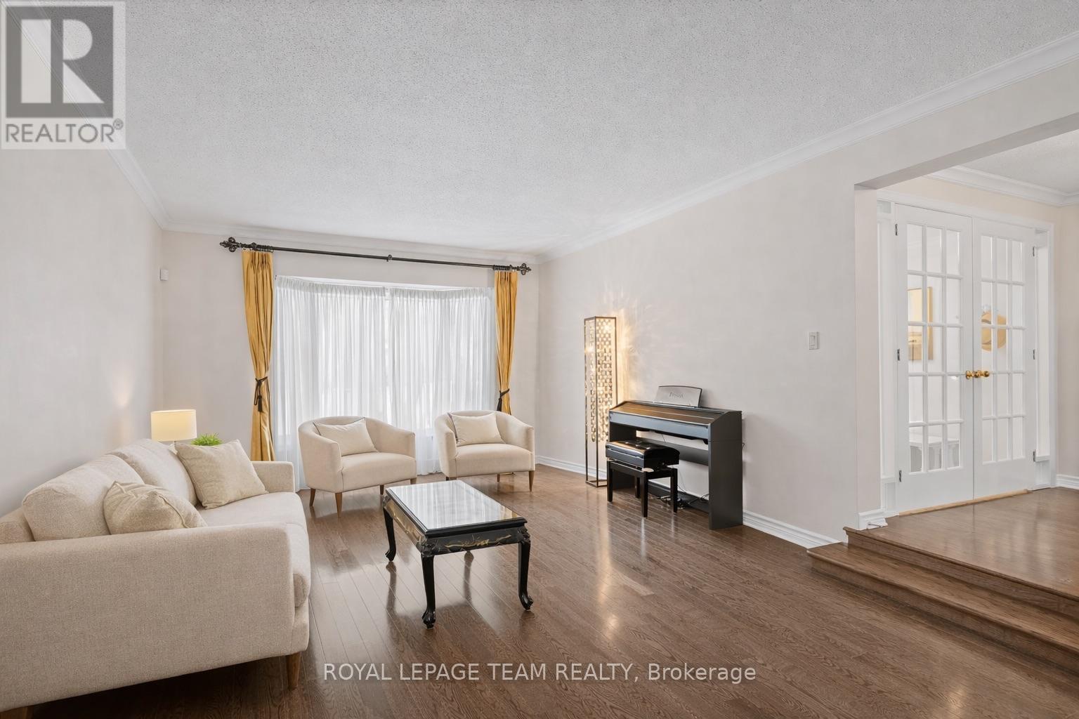 15 Wellfleet Crescent, Ottawa, Ontario  K2J 2Y3 - Photo 5 - X12939362