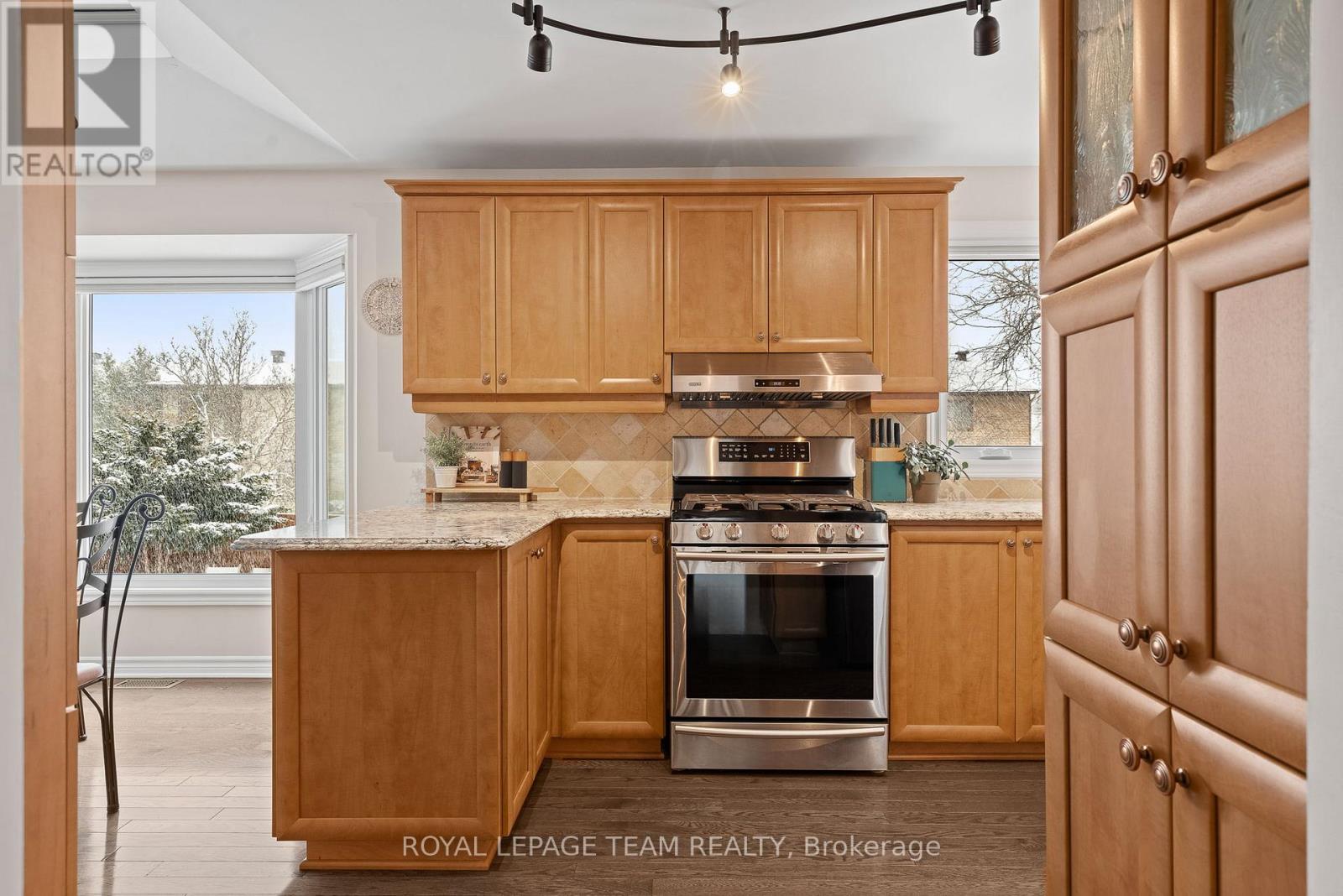 15 Wellfleet Crescent, Ottawa, Ontario  K2J 2Y3 - Photo 9 - X12939362