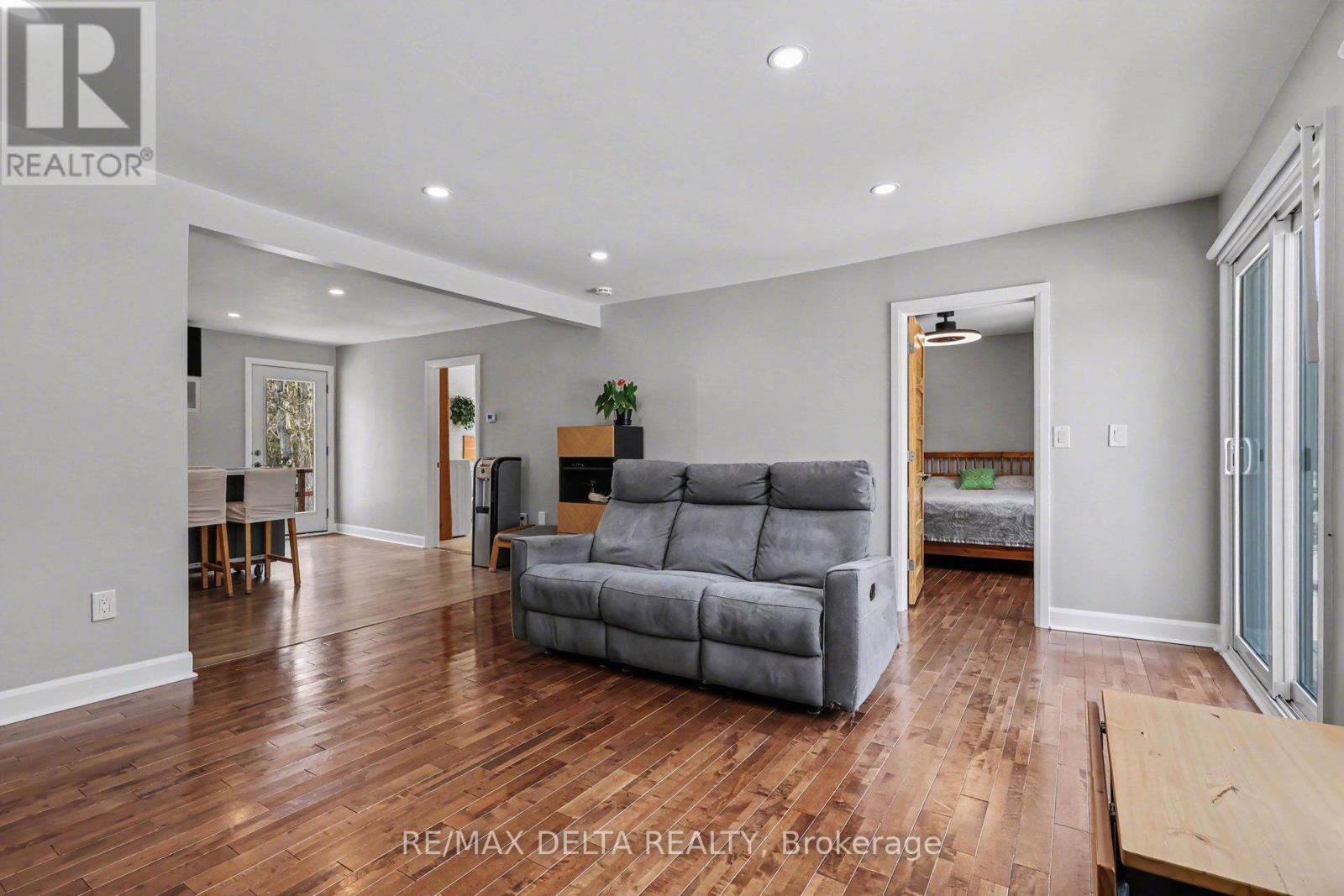 3395 Marcil Road, Clarence-Rockland, Ontario  K0A 1E0 - Photo 10 - X12939368