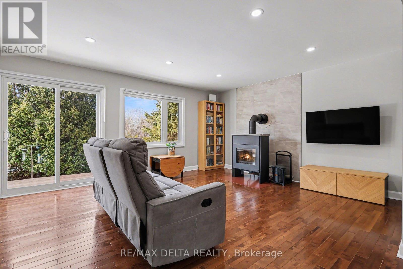 3395 Marcil Road, Clarence-Rockland, Ontario  K0A 1E0 - Photo 11 - X12939368