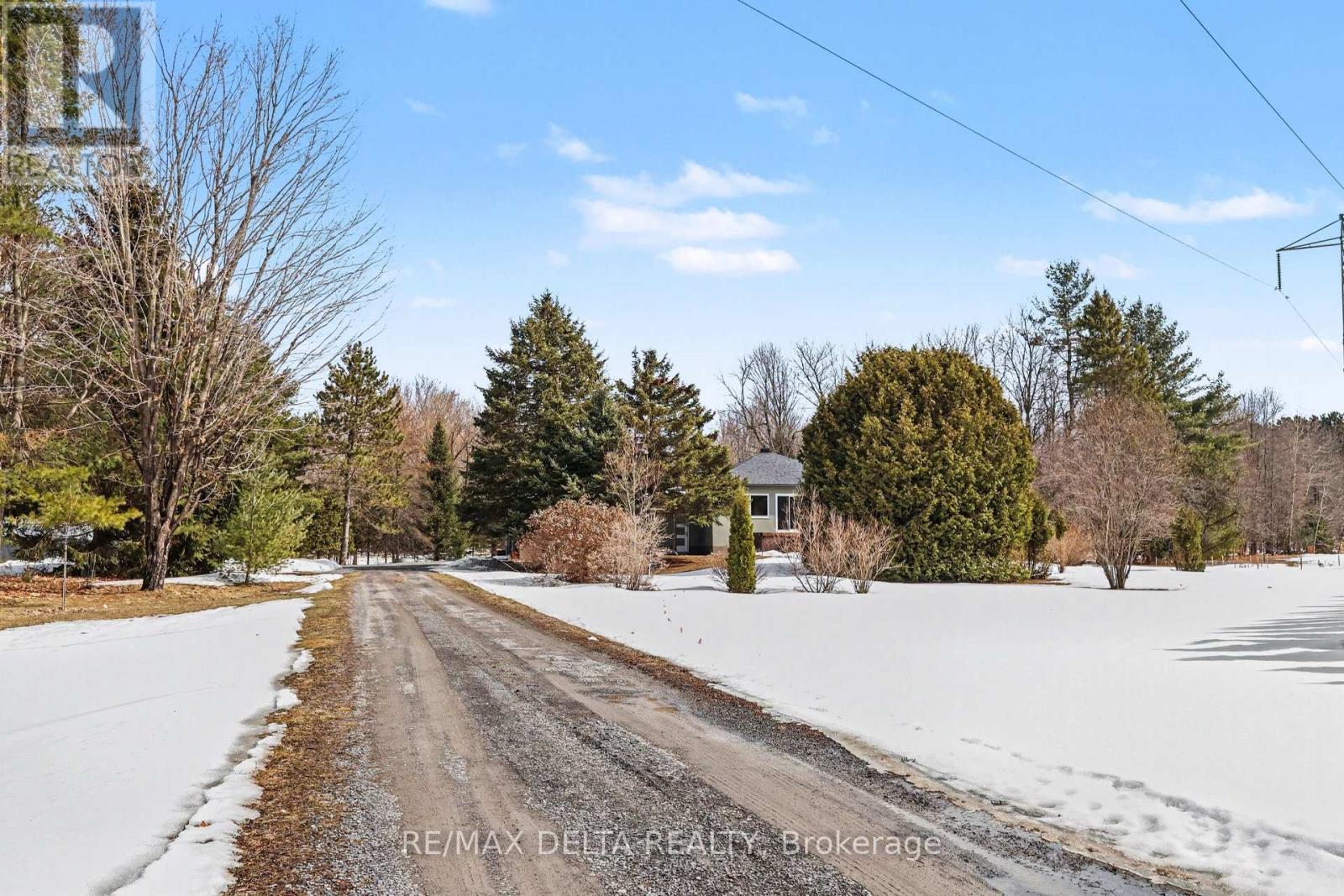 3395 Marcil Road, Clarence-Rockland, Ontario  K0A 1E0 - Photo 6 - X12939368