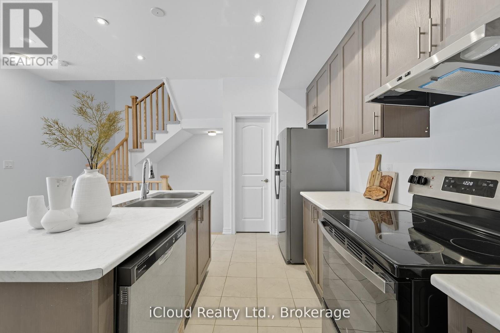 1117 Lockie Drive, Oshawa, Ontario  L1L 0R9 - Photo 26 - E12939300