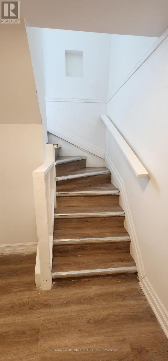 859 Mary Street, Oshawa, Ontario  L1G 5G5 - Photo 3 - E12939306