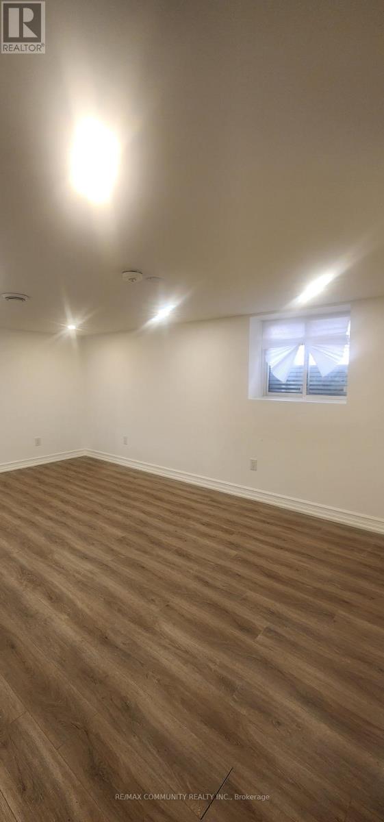 859 Mary Street, Oshawa, Ontario  L1G 5G5 - Photo 4 - E12939306