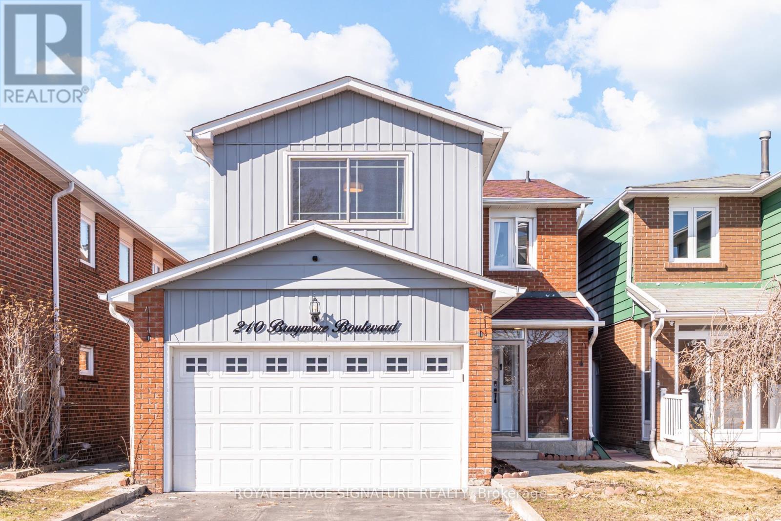 210 BRAYMORE BOULEVARD, Toronto, Ontario
