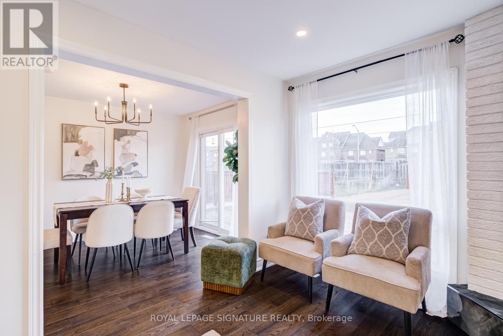 210 Braymore Boulevard, Toronto, Ontario  M1B 2G8 - Photo 11 - E12939330