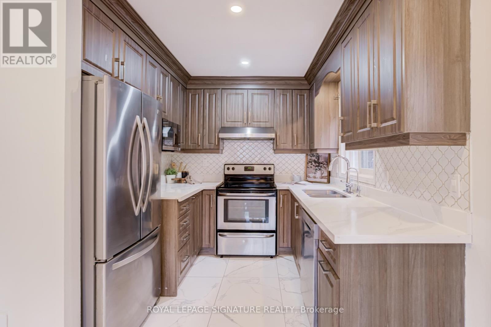 210 Braymore Boulevard, Toronto, Ontario  M1B 2G8 - Photo 18 - E12939330