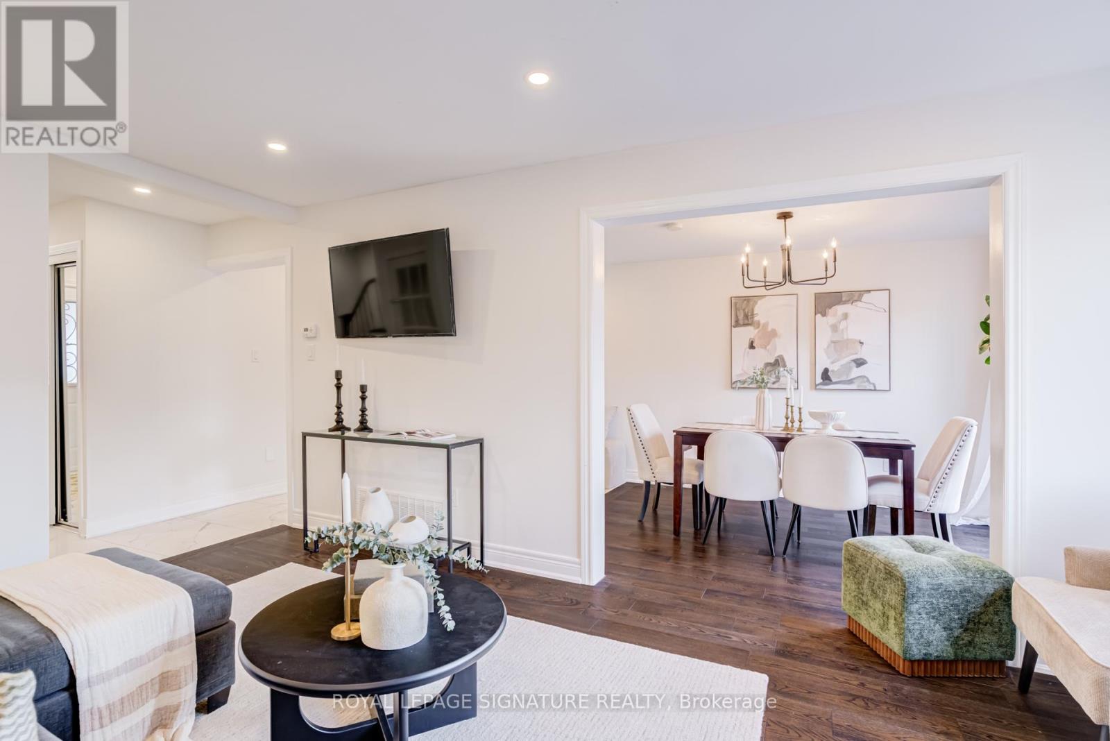 210 Braymore Boulevard, Toronto, Ontario  M1B 2G8 - Photo 9 - E12939330