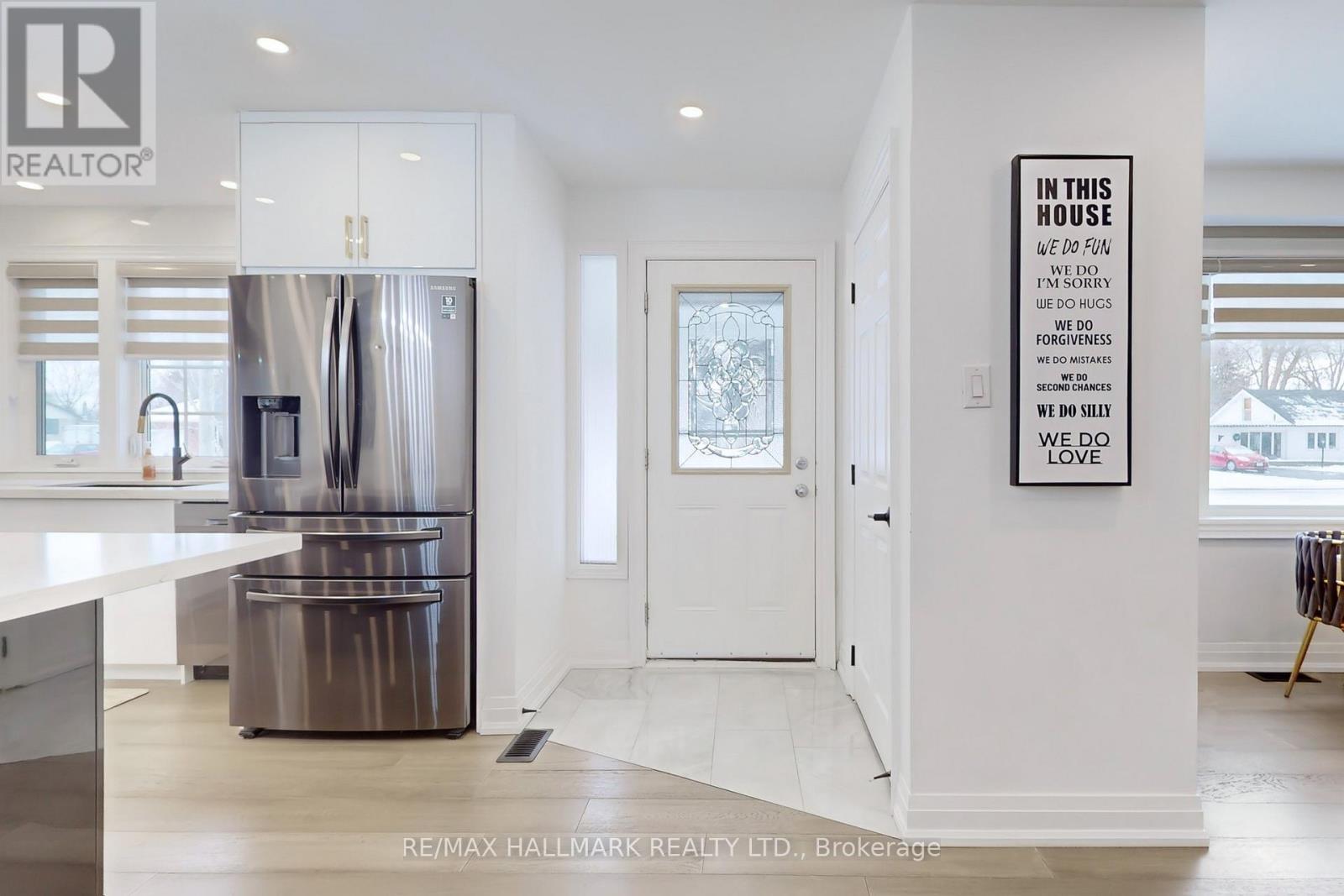 24 Cresser Avenue, Whitby, Ontario  L1P 1J8 - Photo 31 - E12939376