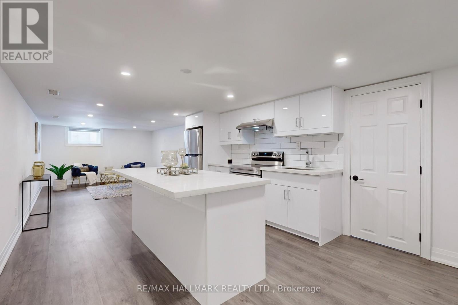 24 Cresser Avenue, Whitby, Ontario  L1P 1J8 - Photo 39 - E12939376