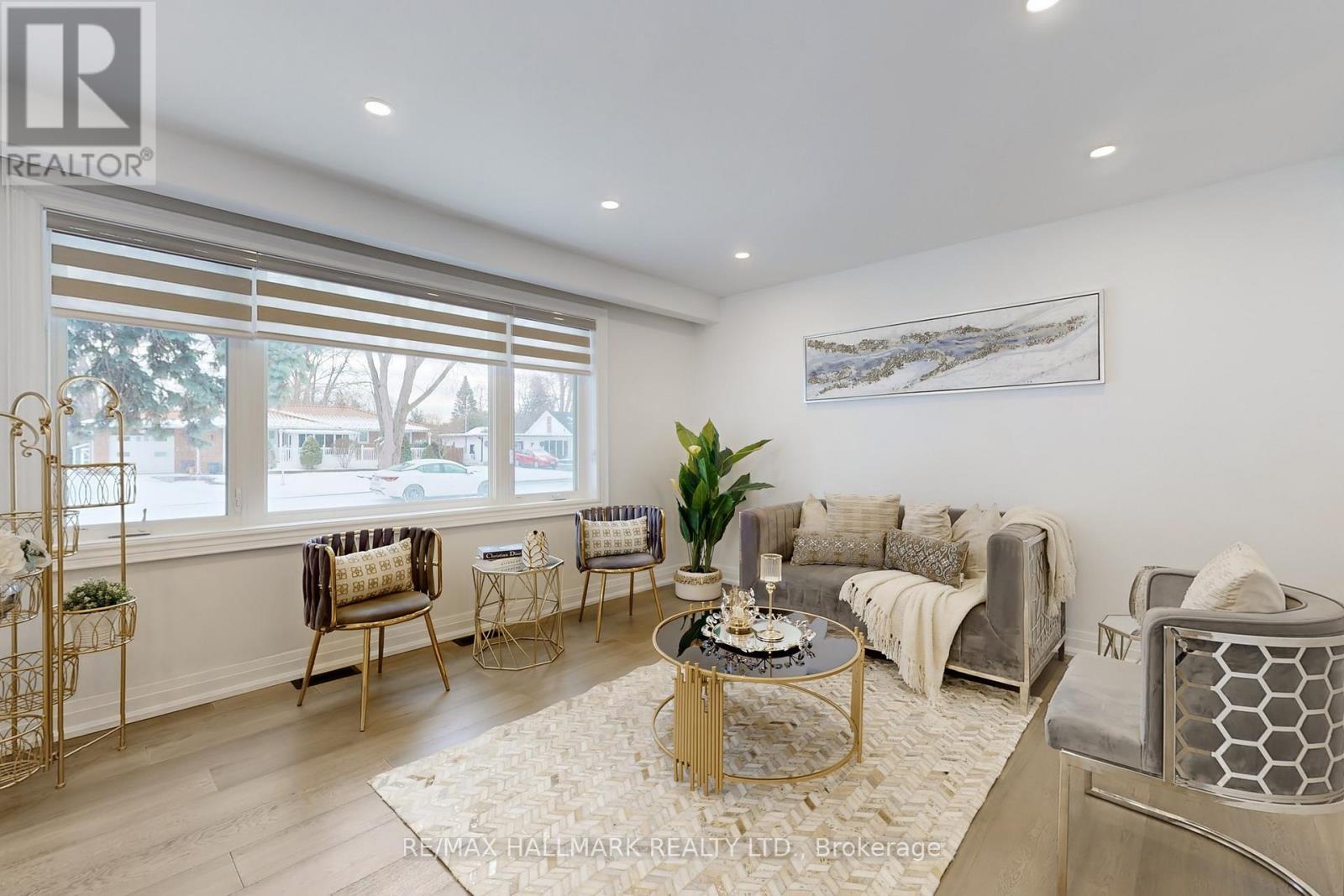 24 Cresser Avenue, Whitby, Ontario  L1P 1J8 - Photo 9 - E12939376