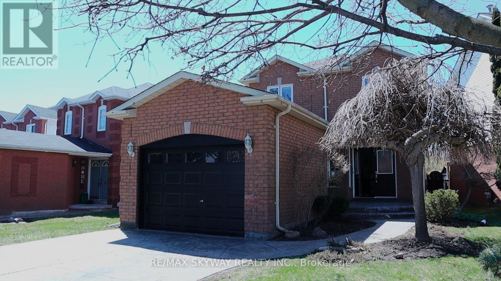 10 ELEPHANT HILL DRIVE, clarington (bowmanville), Ontario