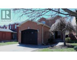 10 ELEPHANT HILL DRIVE, Clarington, Ontario