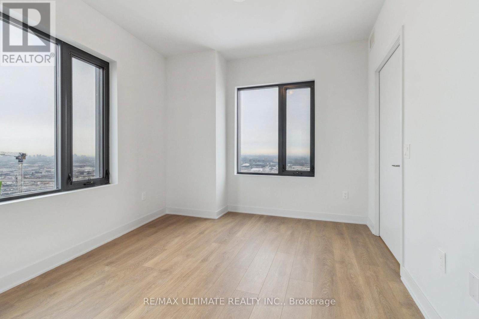 5002 - 2920 Highway 7 Road, Vaughan, Ontario L4K 0P4 - Photo 13 - N12939312