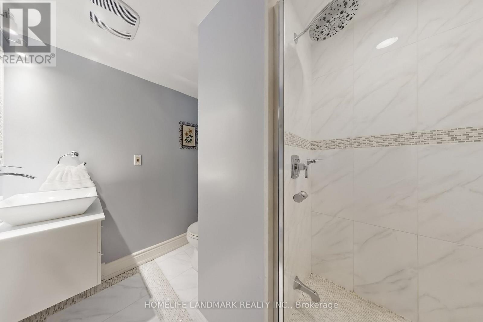 8 Prescott Court, Markham, Ontario  L3T 5W7 - Photo 40 - N12939316