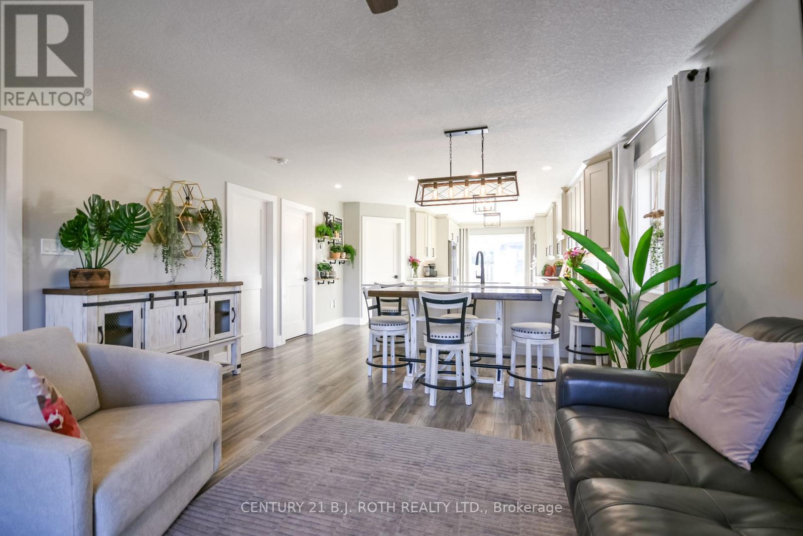 27 Claire Drive, Barrie (Painswick South), Ontario  L4N 5Y1 - Photo 6 - S12939268