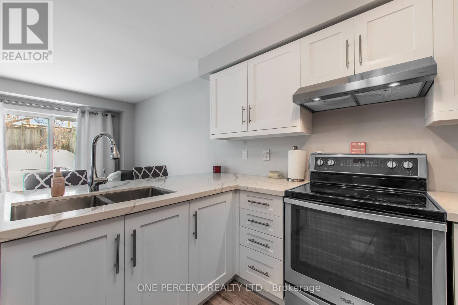 67 Hawthorne Crescent, Barrie, Ontario  L4N 9Y8 - Photo 12 - S12939308