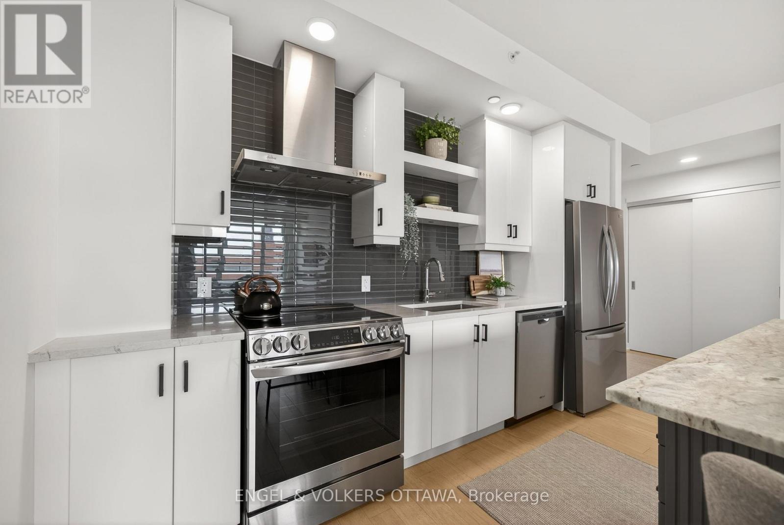 317 - 320 Miwate Private, Ottawa, Ontario  K1R 0E1 - Photo 8 - X12915024