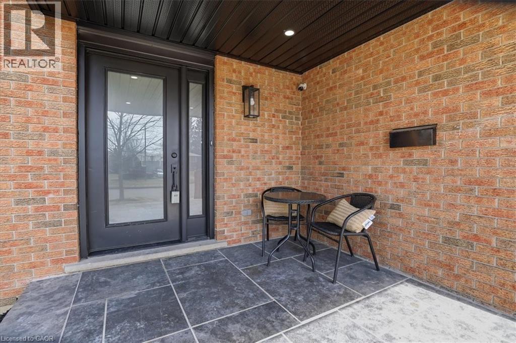 112 White Oak Place, Waterloo, Ontario  N2V 1B2 - Photo 4 - 40812936